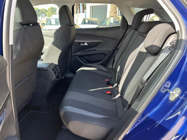 PEUGEOT 3008 ACTIVE 1.2 E-THP AUTO SPANISH LHD IN SPAIN 60000 MILES SUPERB 2020